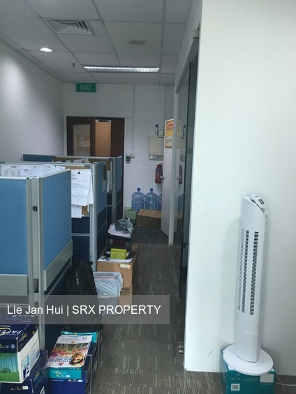 Sunshine Plaza (D7), Office #183075162